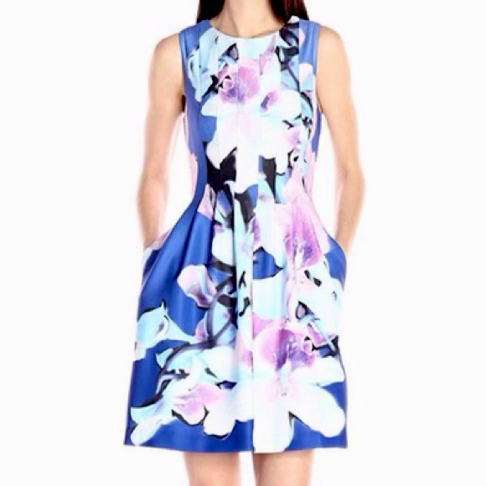 Vince Camuto Signature Floral Pleated dress